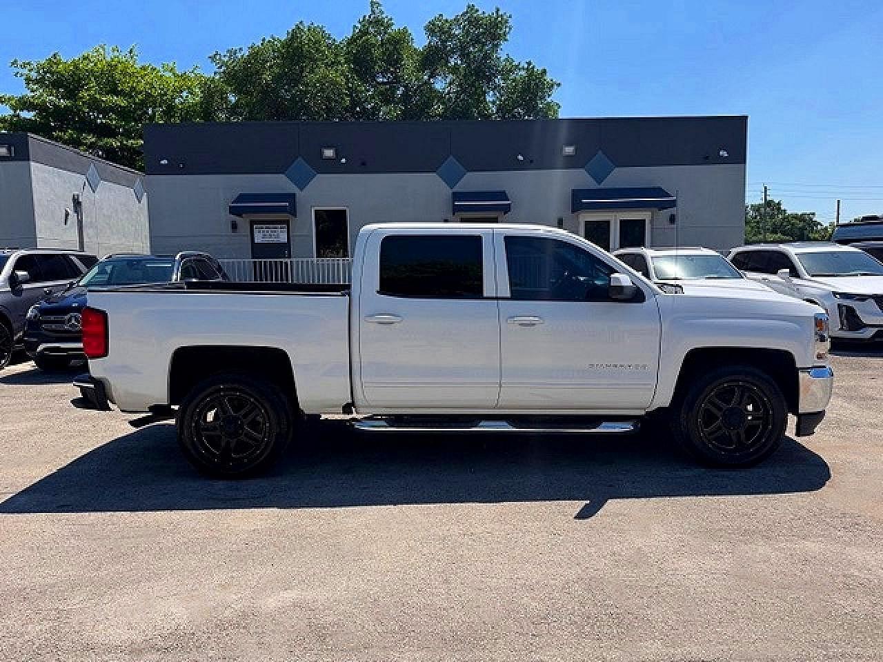 2018 CHEVROLET SILVERADO 1500 — фото 13