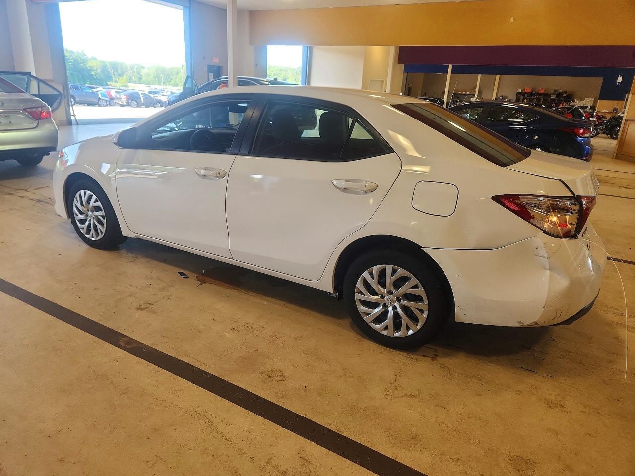 2018 TOYOTA COROLLA — фото 2