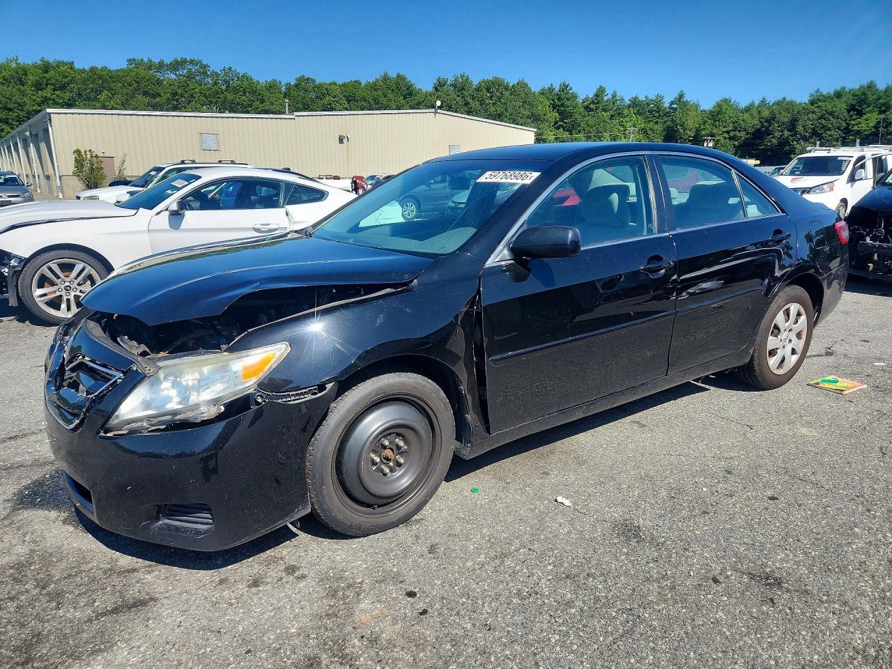 2011 TOYOTA CAMRY — фото 1