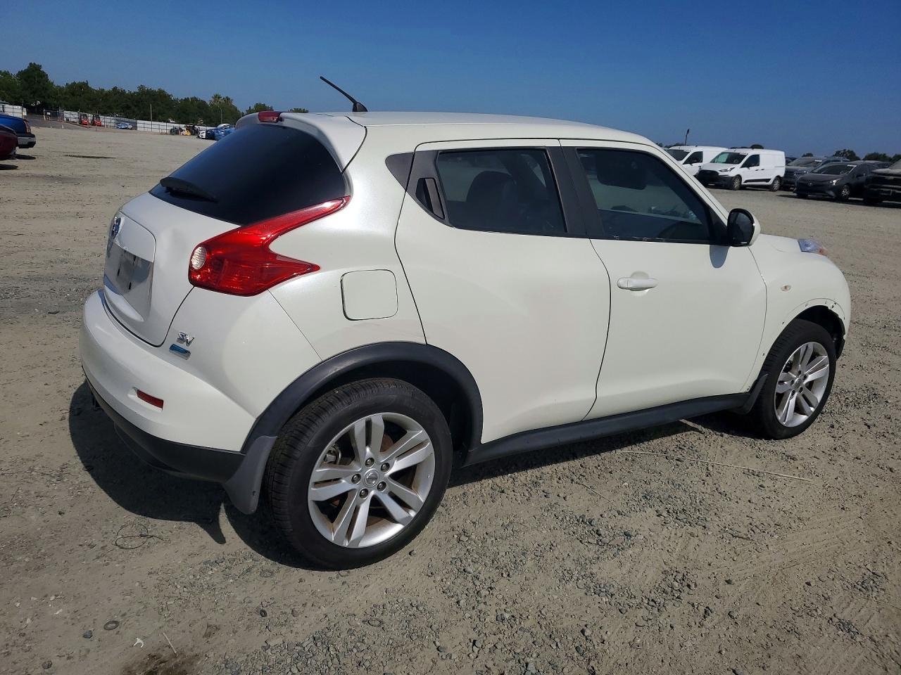 2011 NISSAN JUKE — фото 3