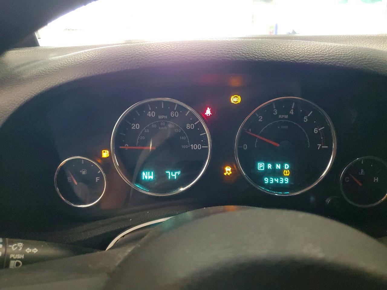2011 JEEP WRANGLER — фото 9