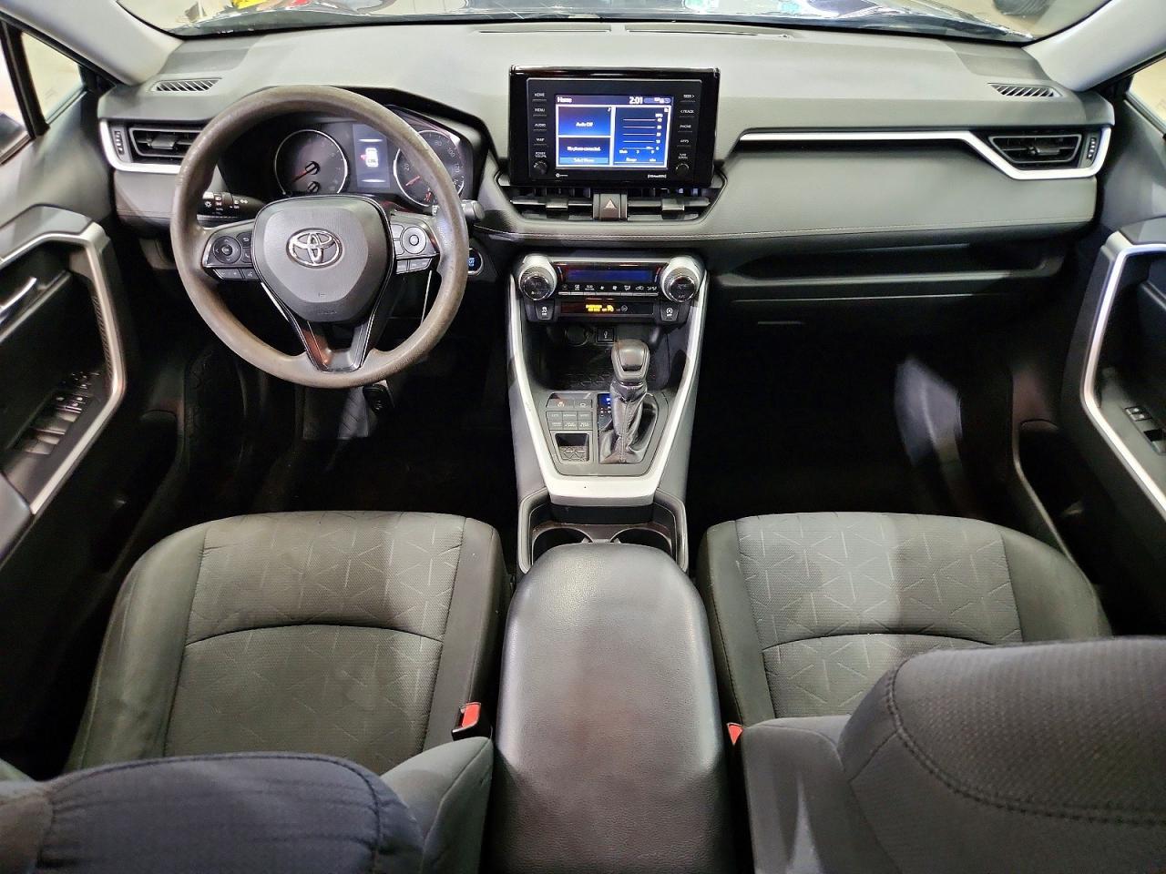 2020 TOYOTA RAV4 — фото 8