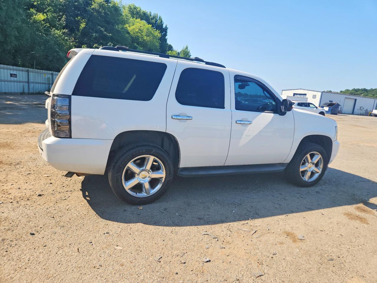 2013 CHEVROLET TAHOE — фото 3