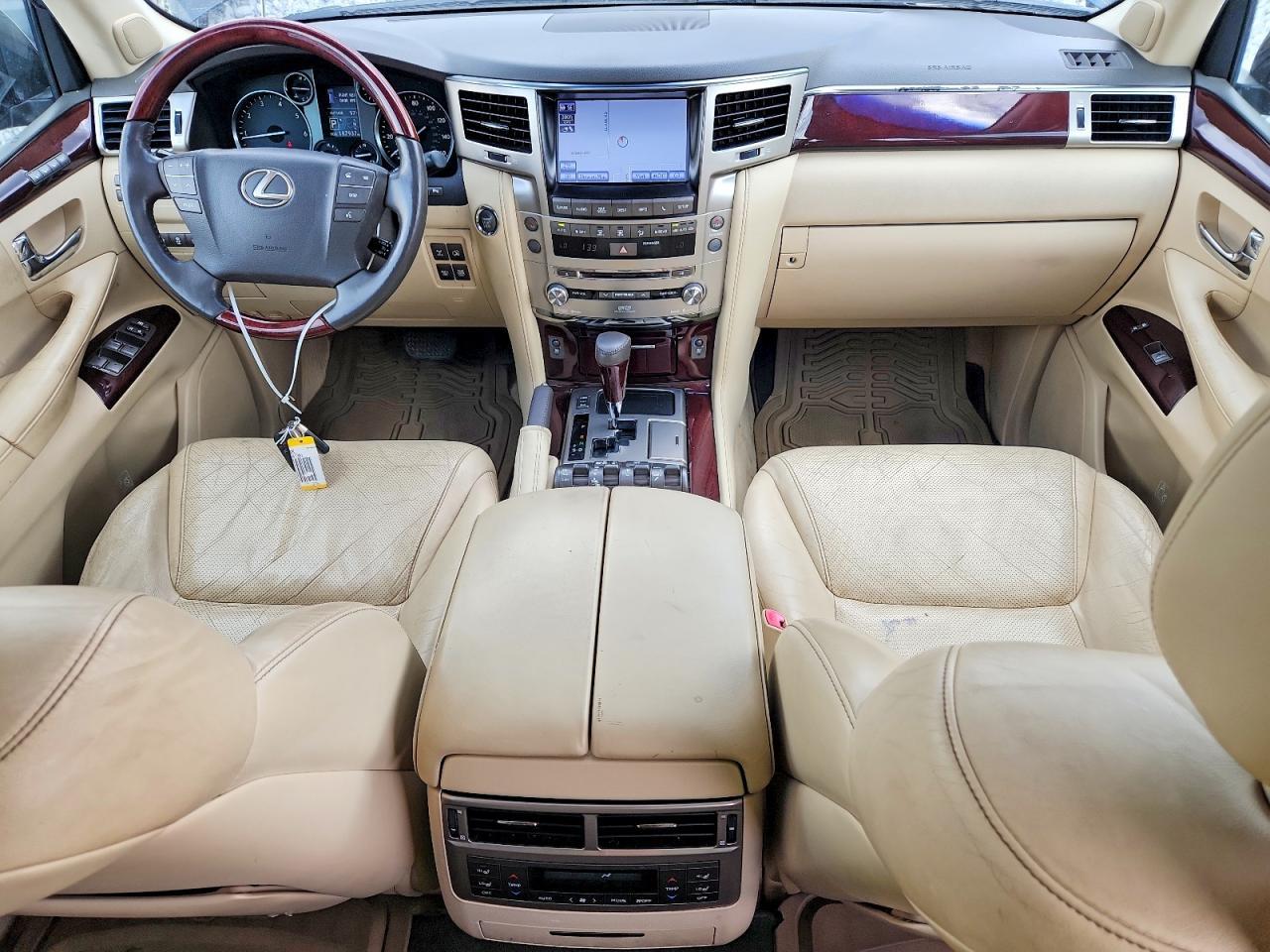 2013 LEXUS LX 570 — фото 8
