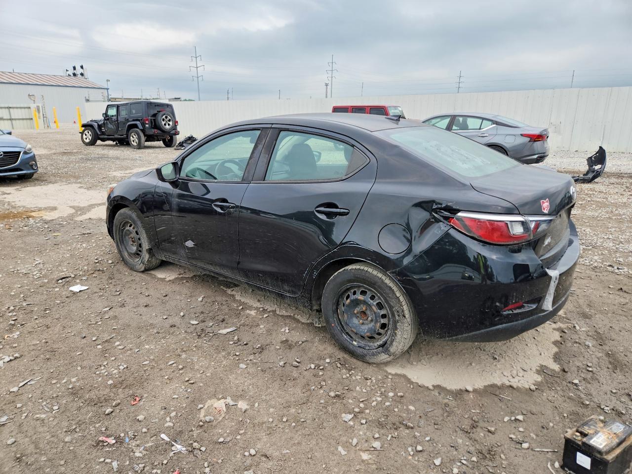 2019 TOYOTA YARIS — фото 2