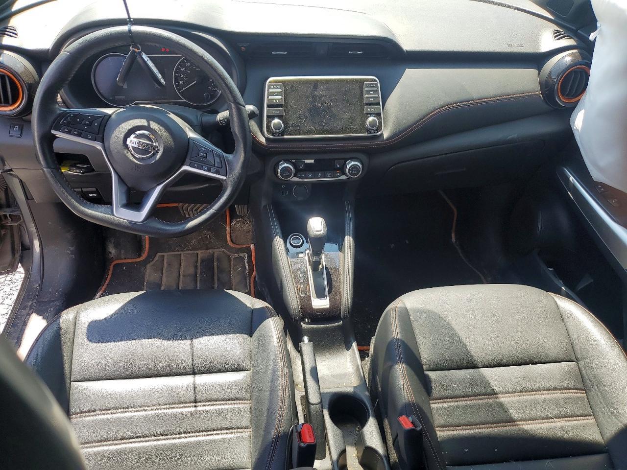 2019 NISSAN KICKS — фото 8