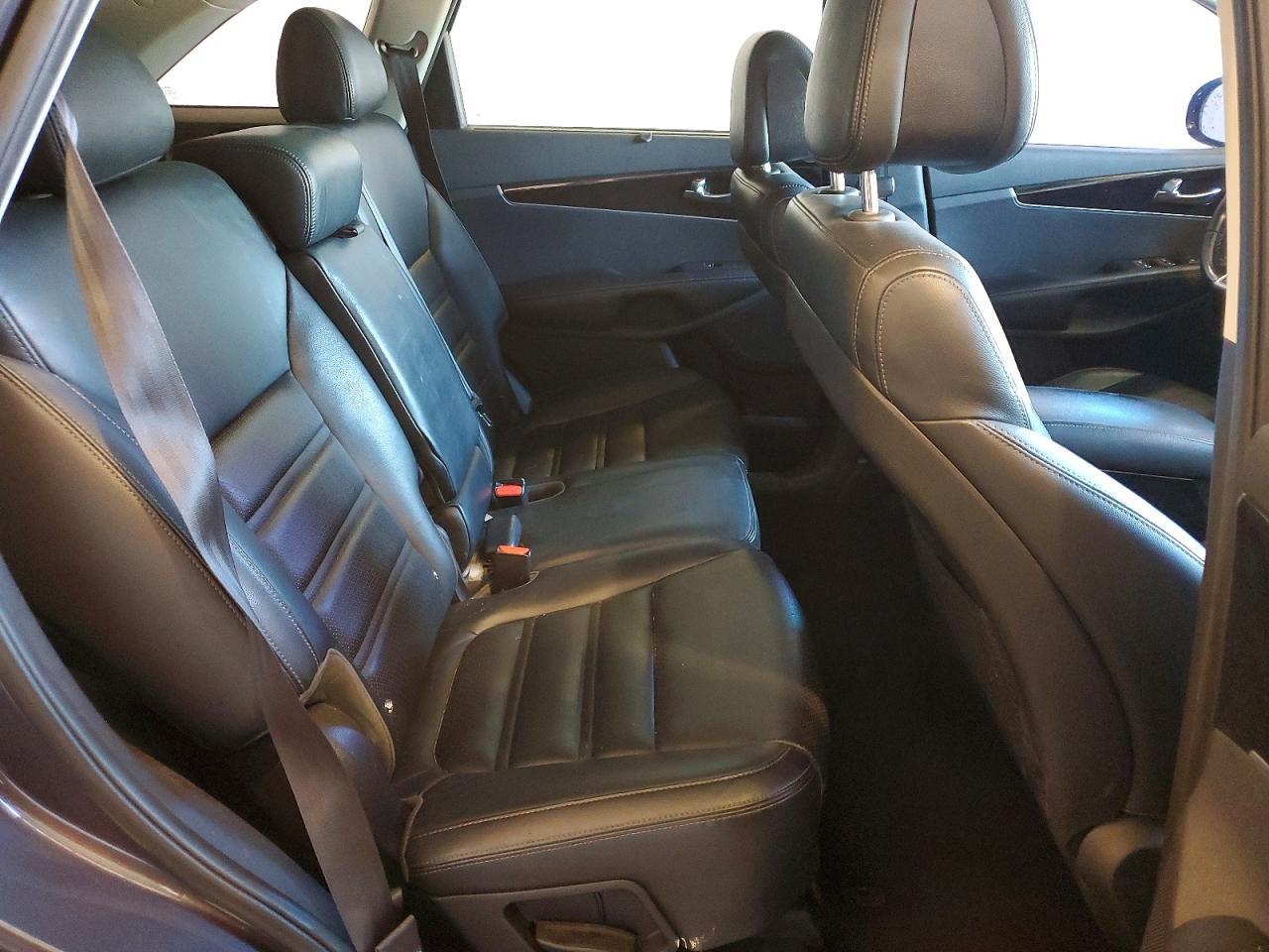 2016 KIA SORENTO — фото 11