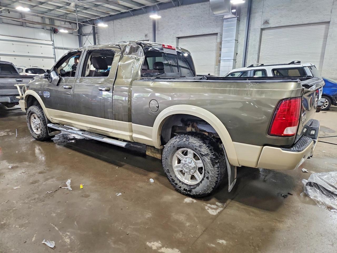 2011 DODGE RAM 2500 — фото 2