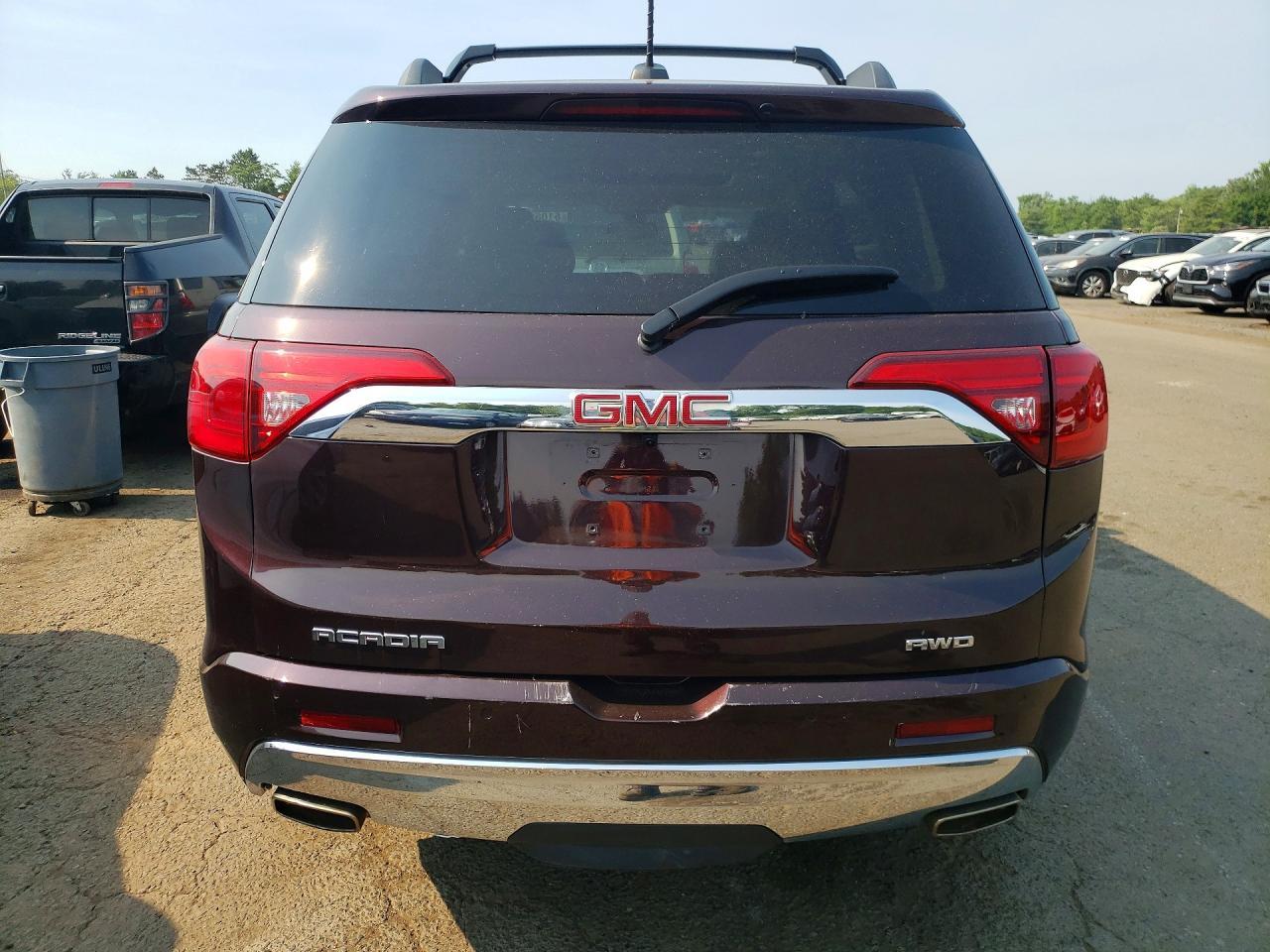 2017 GMC ACADIA — фото 6