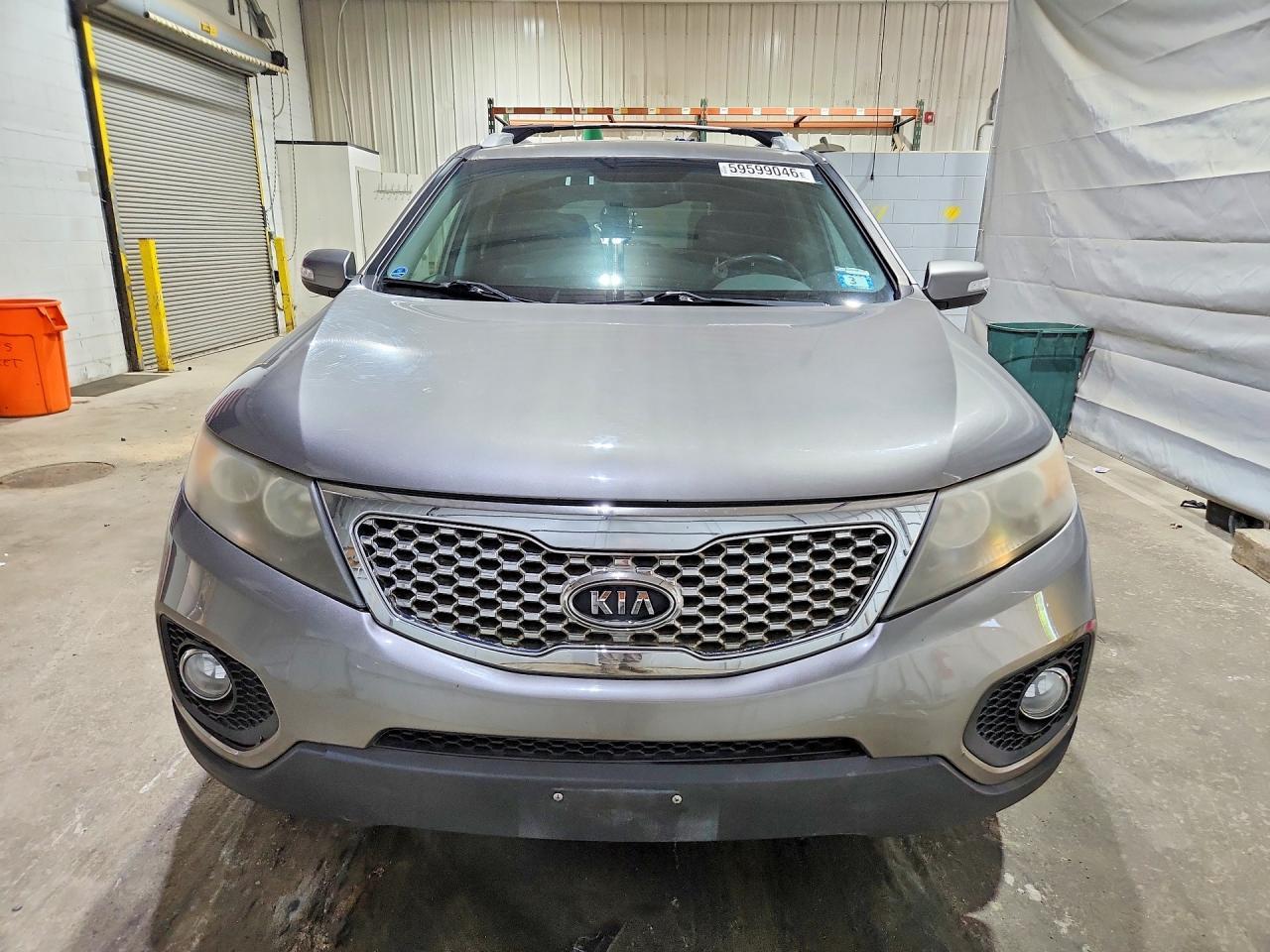 2011 KIA SORENTO — фото 5