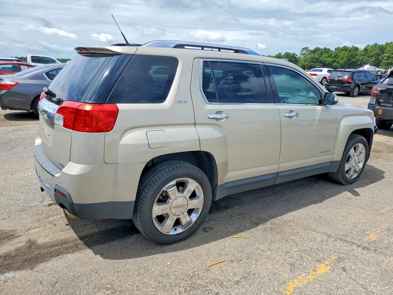 2012 GMC TERRAIN — фото 3