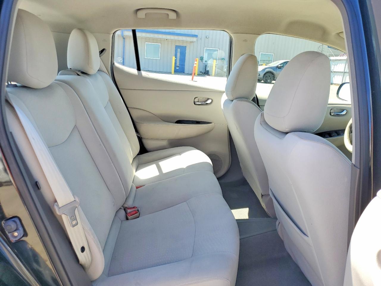2012 NISSAN LEAF — фото 10