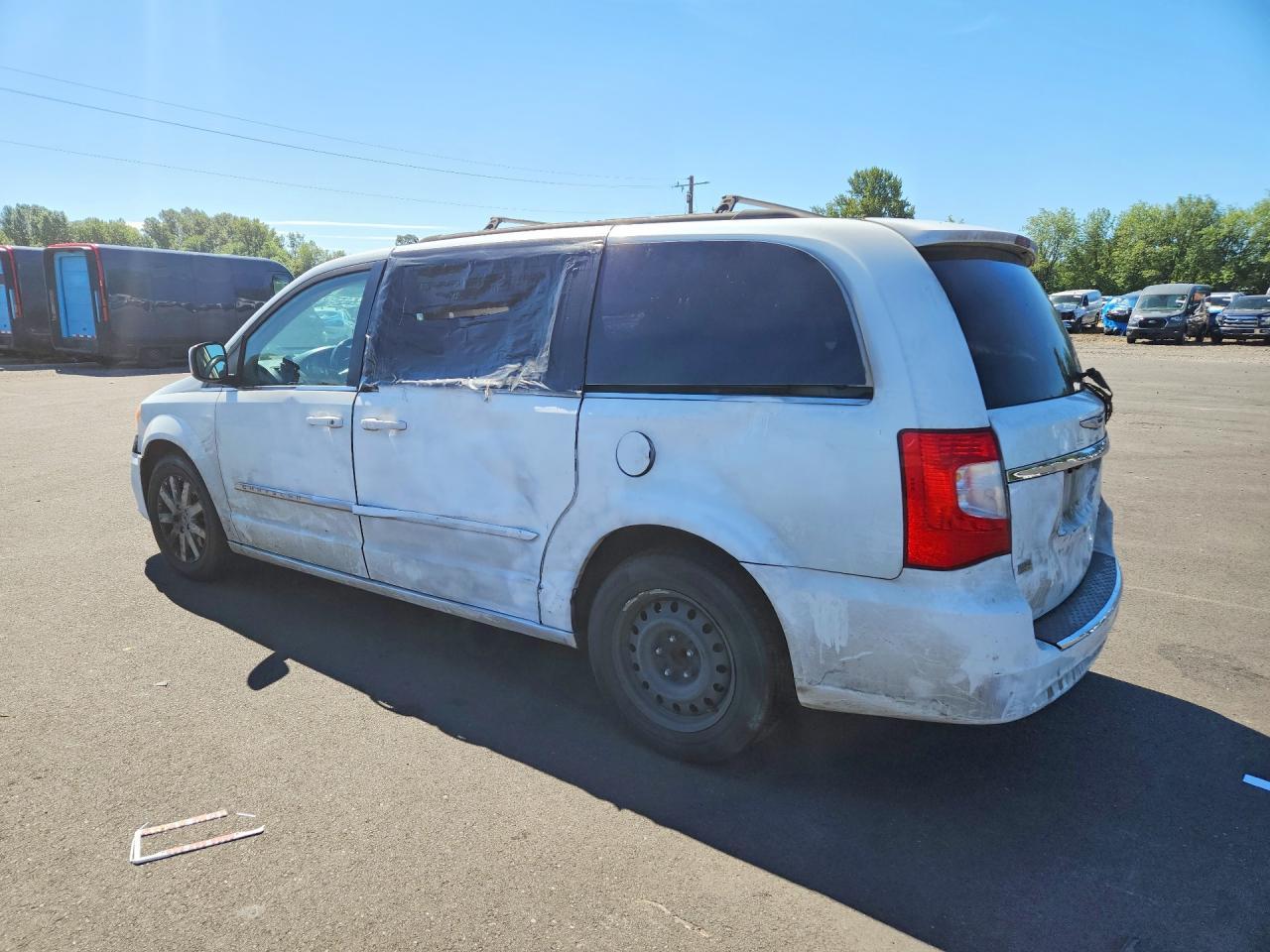 2014 CHRYSLER TOWN & COUNTRY — фото 2
