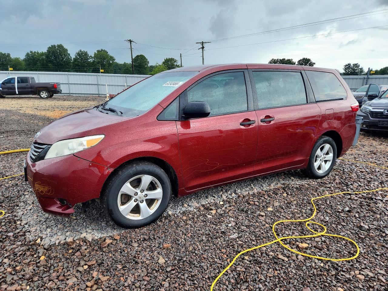 2017 TOYOTA SIENNA — фото 1