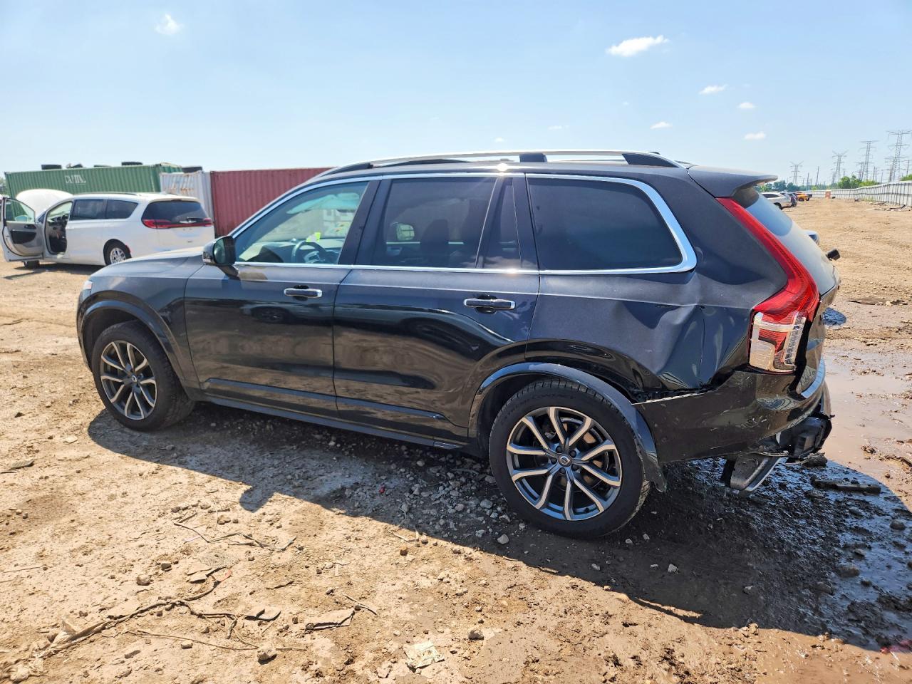 2017 VOLVO XC90 — фото 2