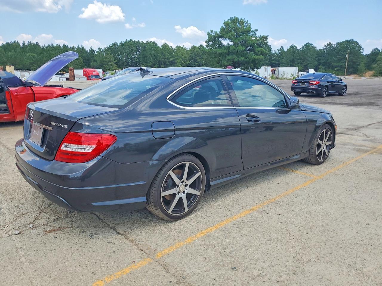 2015 MERCEDES-BENZ C-CLASS — фото 3