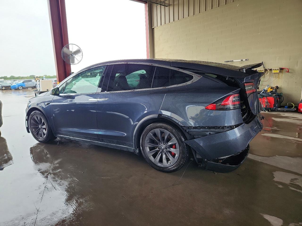 2018 TESLA MODEL X — фото 2