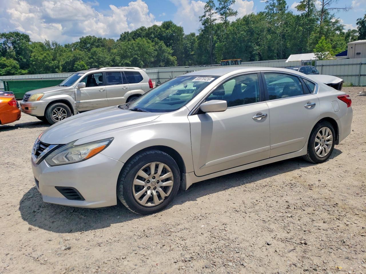 2017 NISSAN ALTIMA — фото 1