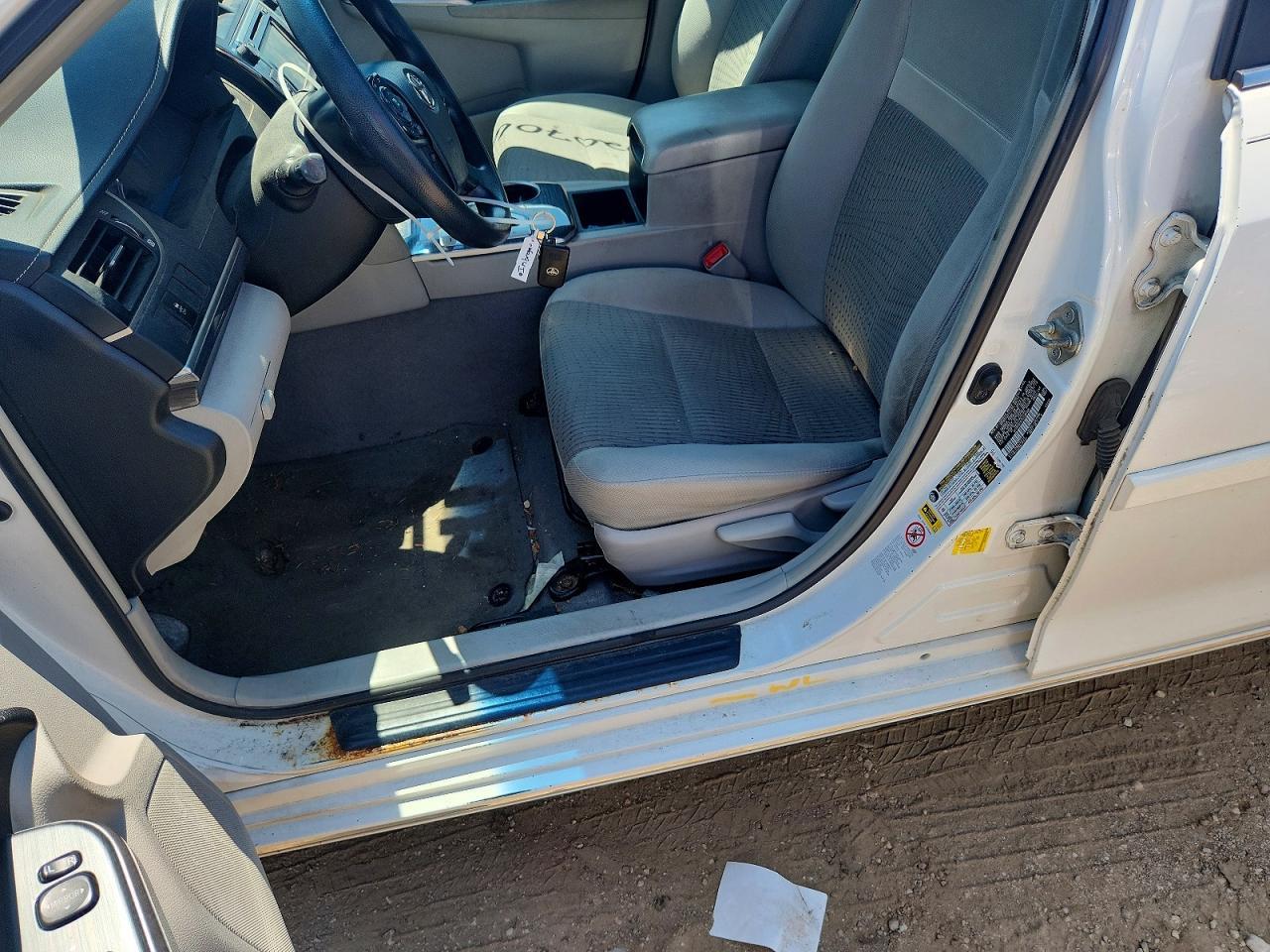 2013 TOYOTA CAMRY HYBRID — фото 12