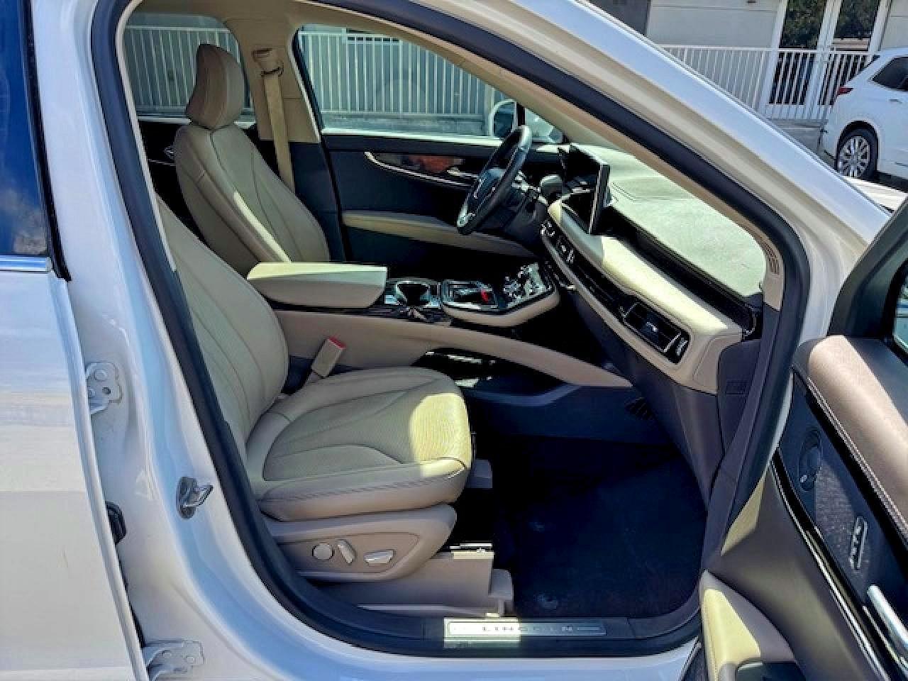 2021 LINCOLN NAUTILUS — фото 7