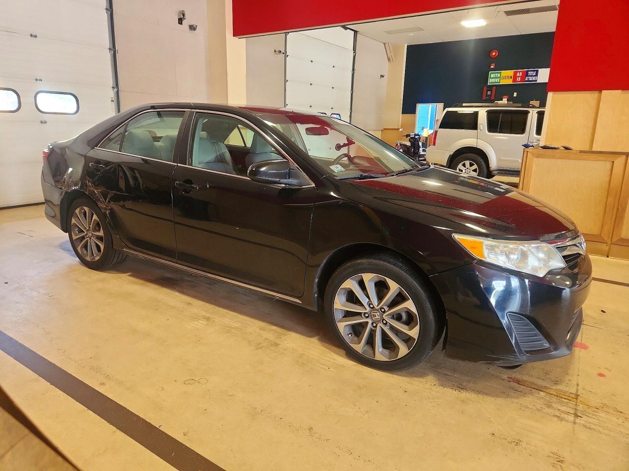 2014 TOYOTA CAMRY — фото 4