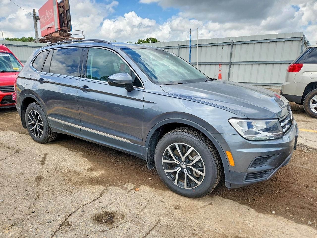 2021 VOLKSWAGEN TIGUAN — фото 4
