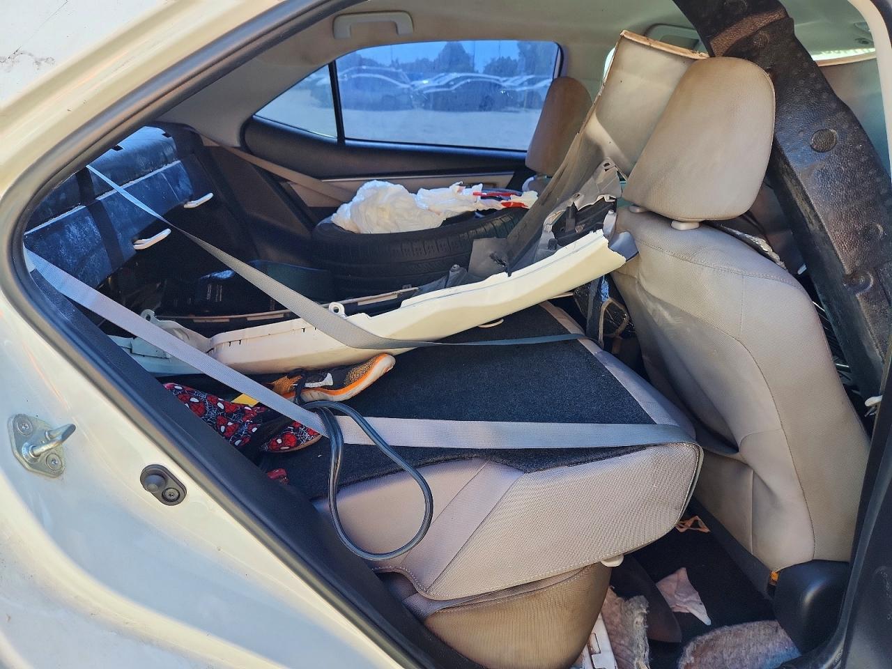 2015 TOYOTA COROLLA — фото 10