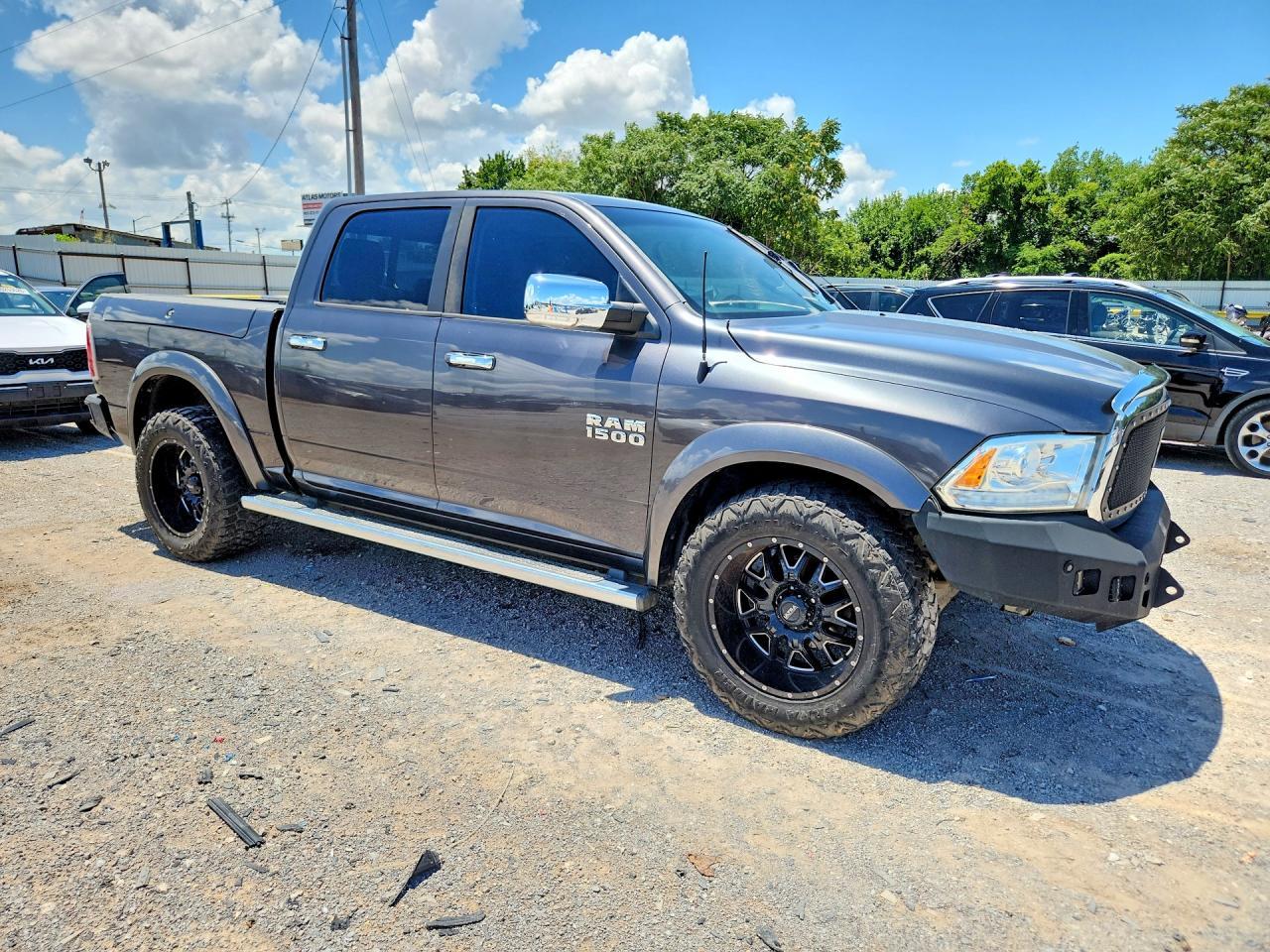 2015 RAM 1500 — фото 4