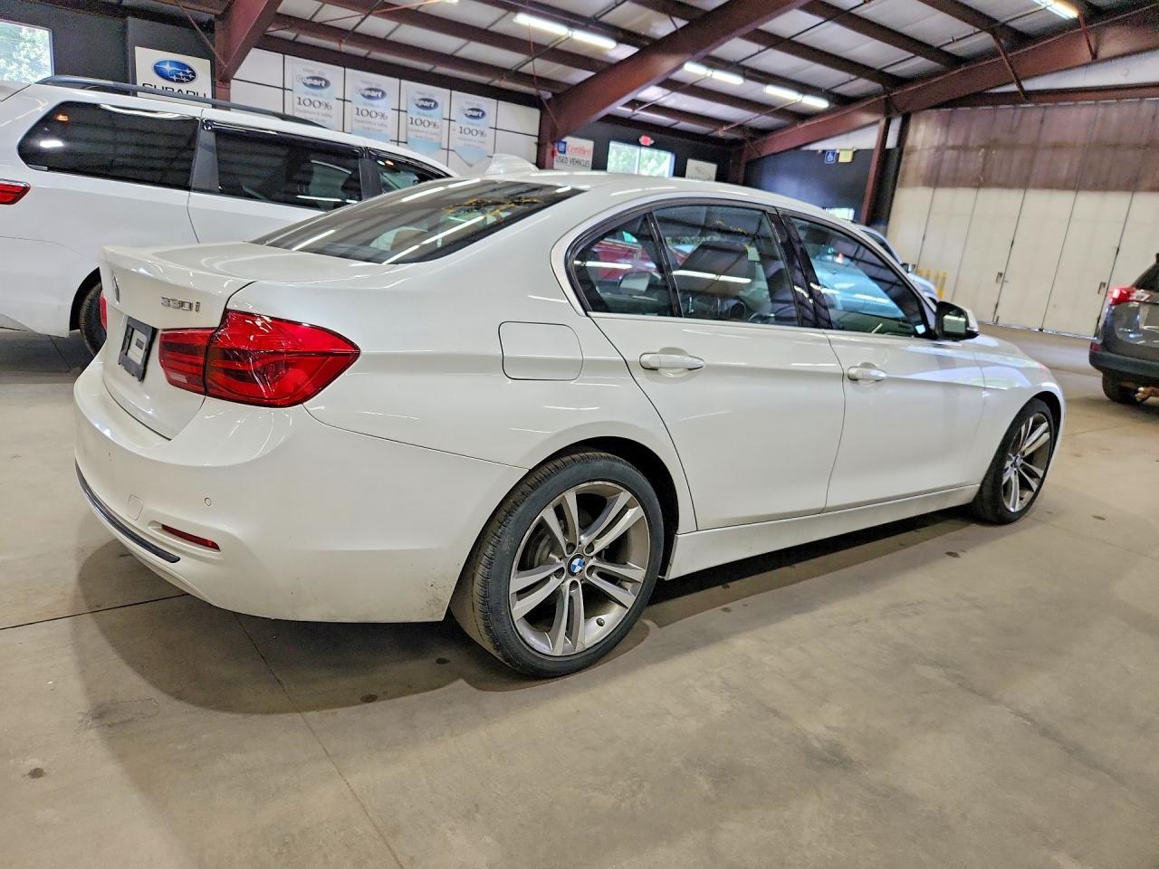 2017 BMW 3 SERIES — фото 3
