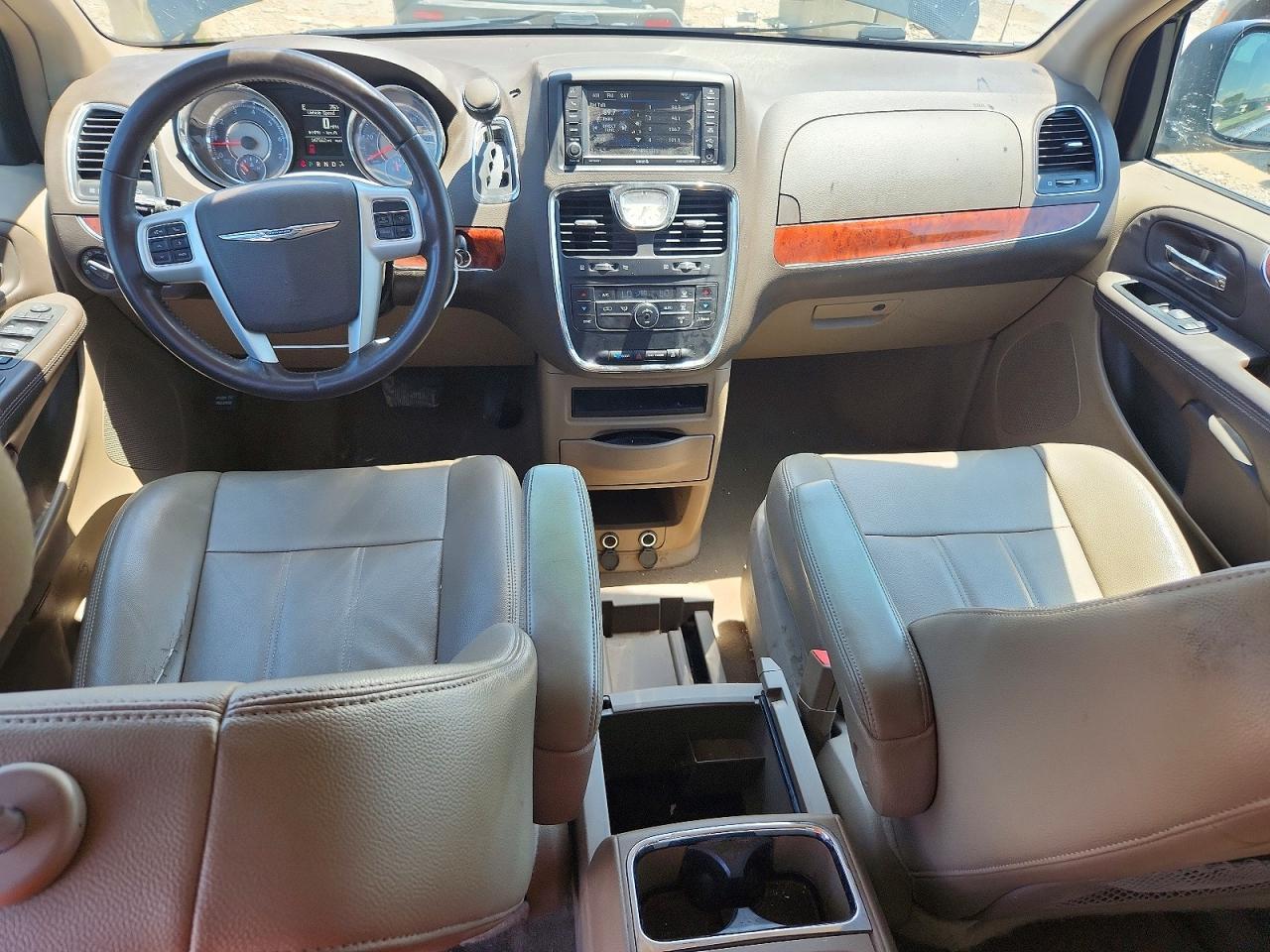 2014 CHRYSLER TOWN & COUNTRY — фото 8