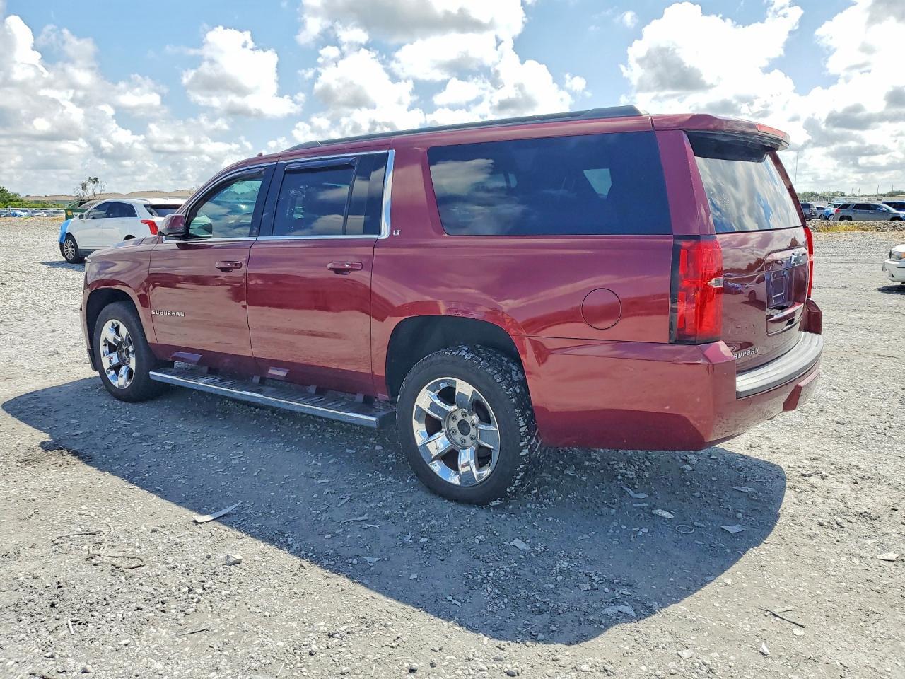 2019 CHEVROLET SUBURBAN — фото 2
