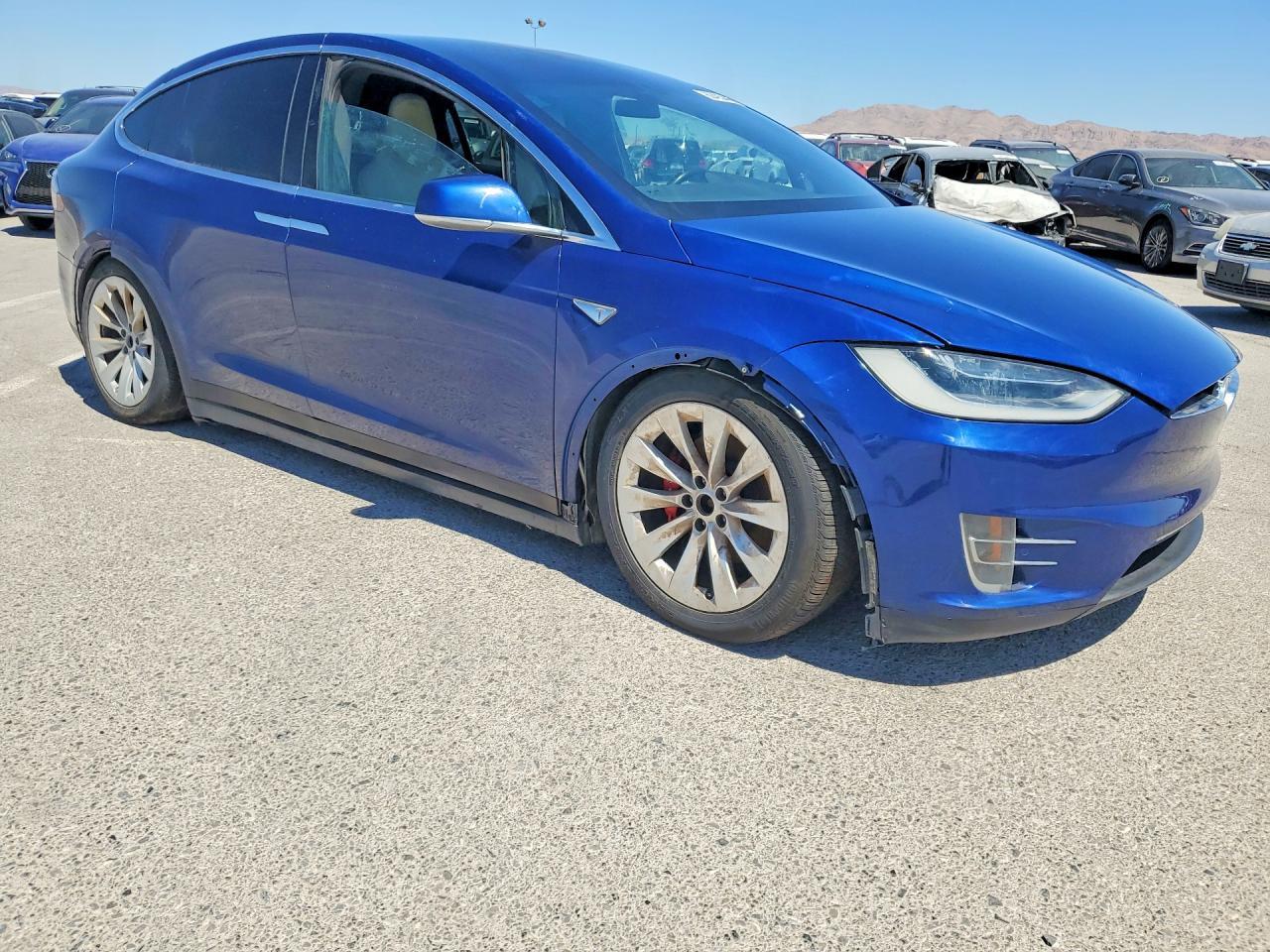 2016 TESLA MODEL X — фото 4