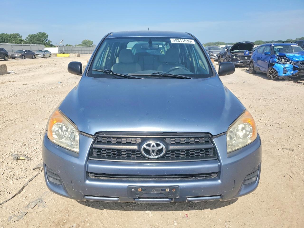 2010 TOYOTA RAV4 — фото 5