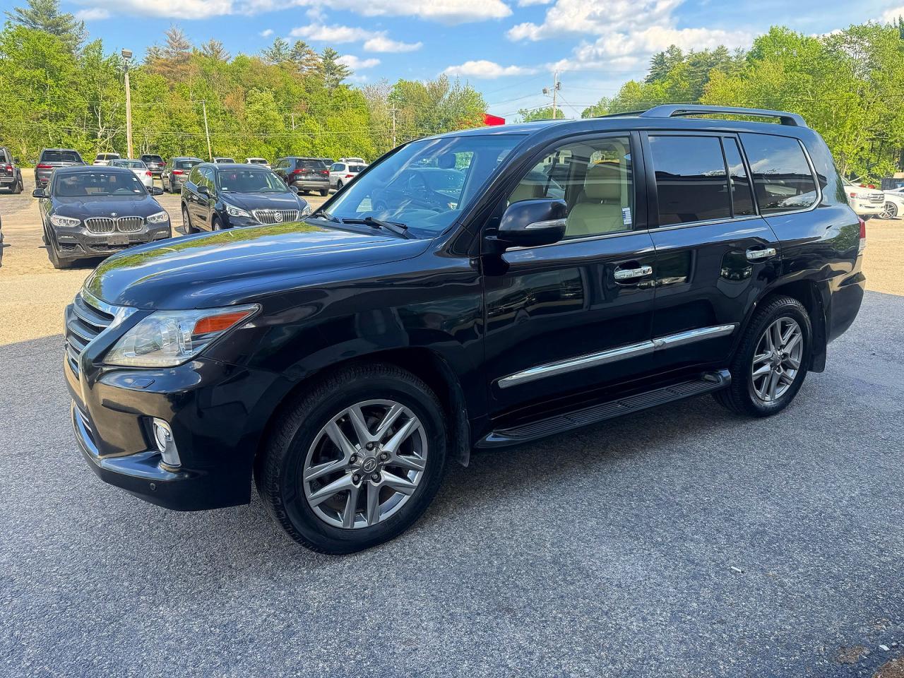 2015 LEXUS LX 570 — фото 2