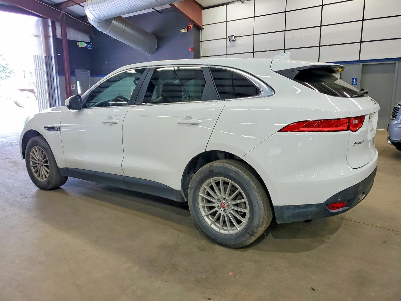 2019 JAGUAR F-PACE — фото 2