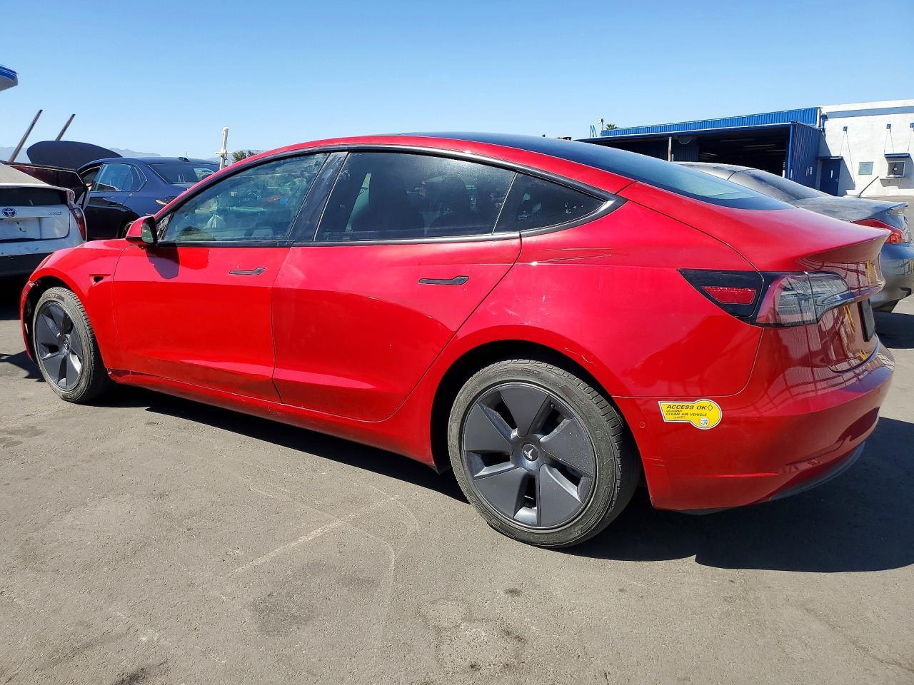 2022 TESLA MODEL 3 — фото 2
