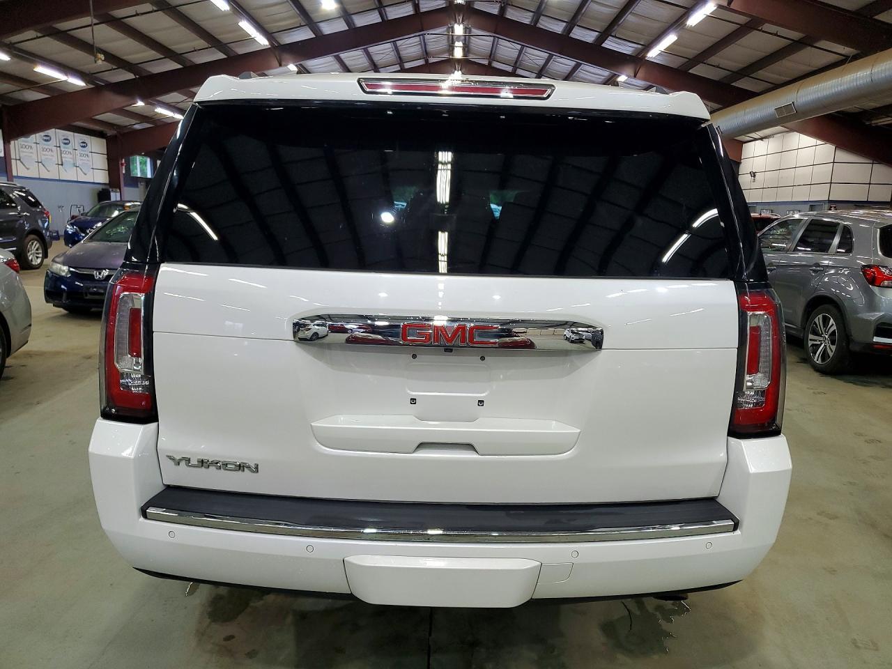 2016 GMC YUKON — фото 6