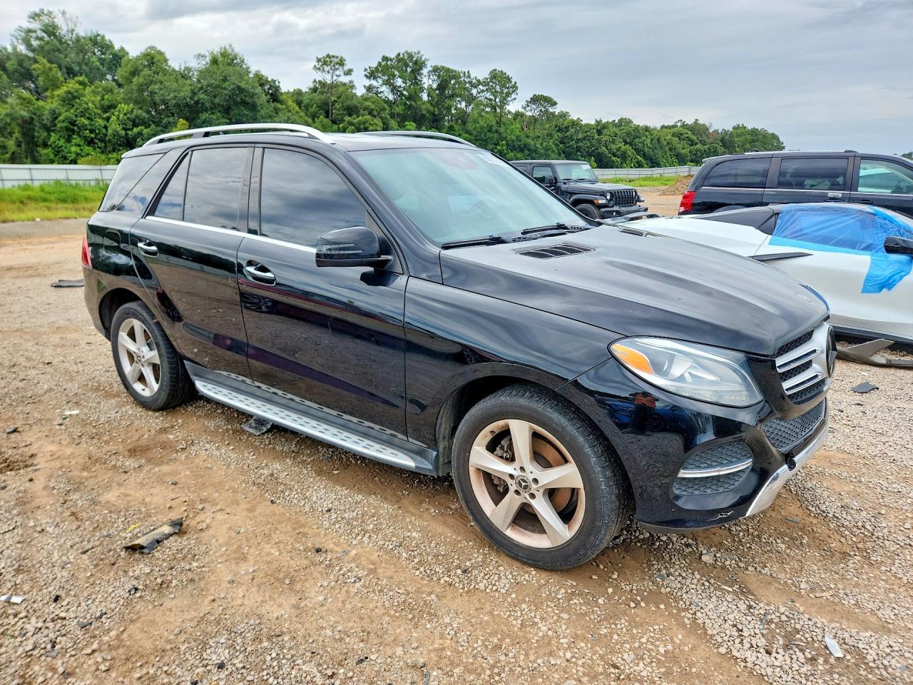 2017 MERCEDES-BENZ GLE-CLASS — фото 4