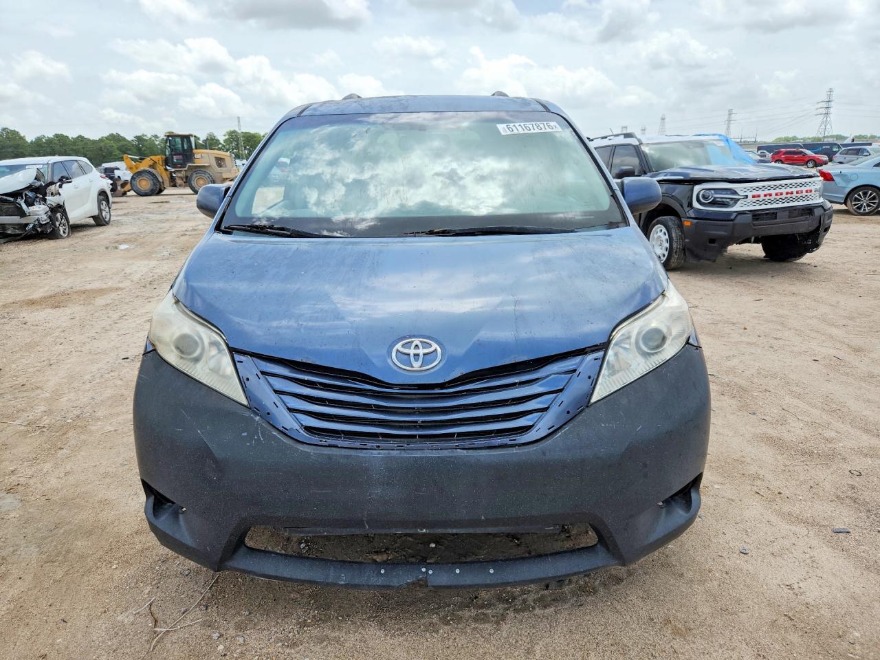 2015 TOYOTA SIENNA — фото 5