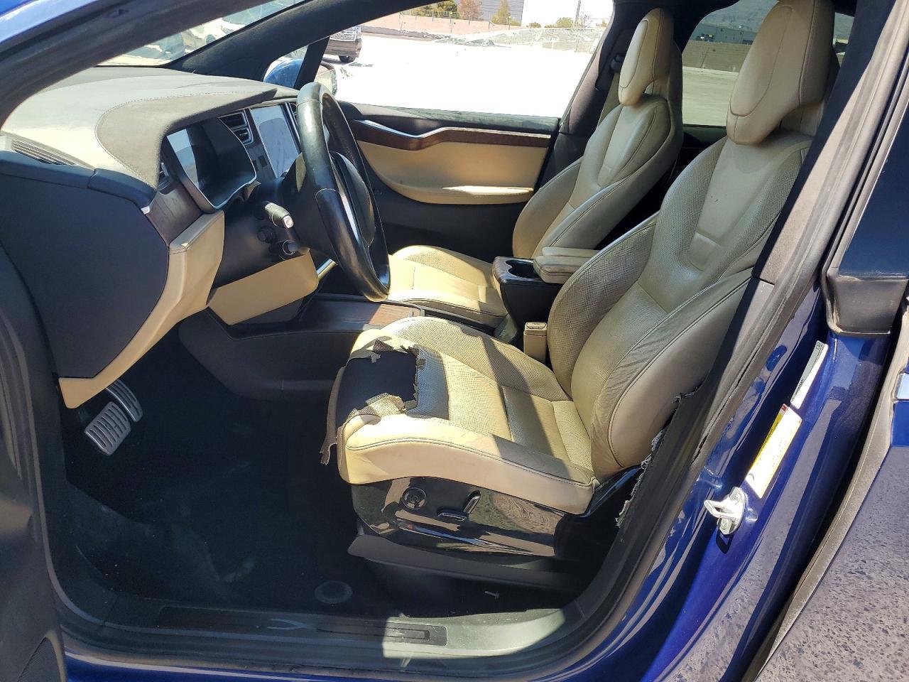 2016 TESLA MODEL X — фото 7