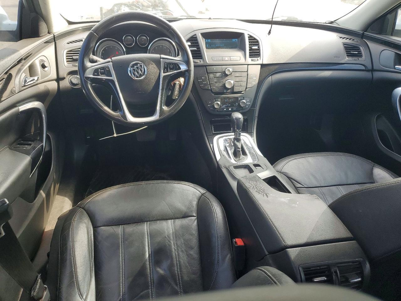 2011 BUICK REGAL — фото 8