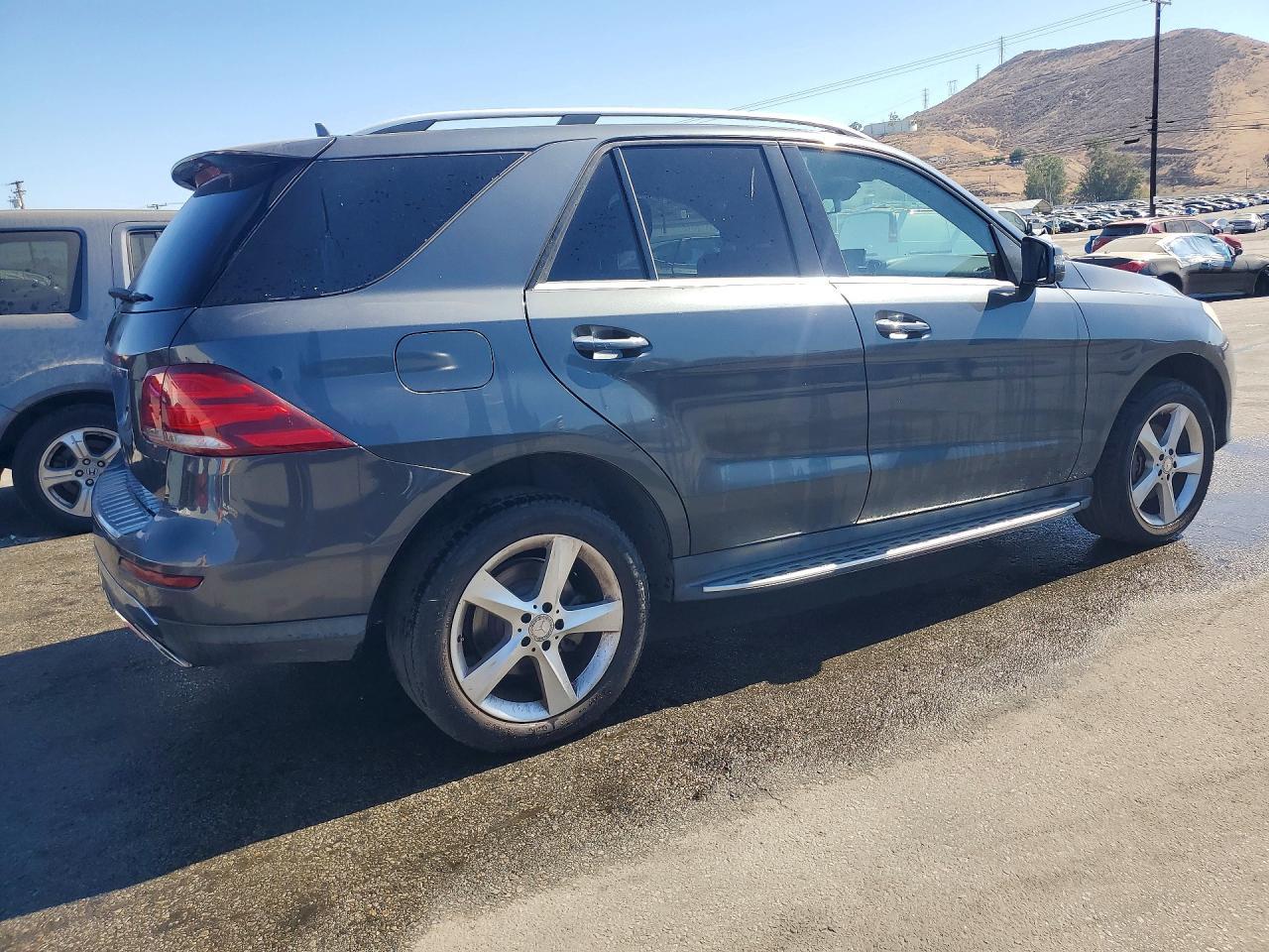2016 MERCEDES-BENZ GLE-CLASS — фото 3