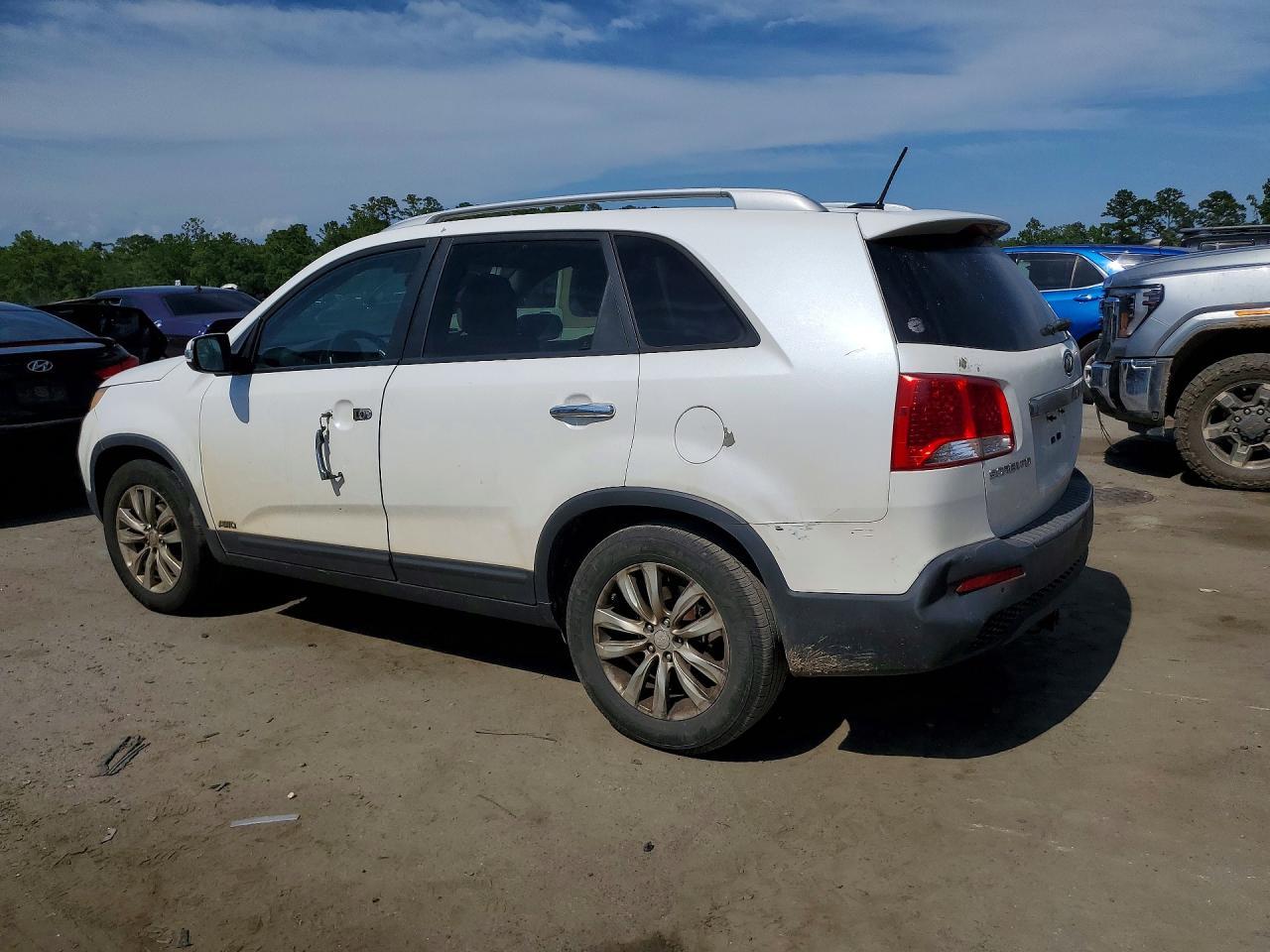 2011 KIA SORENTO — фото 2