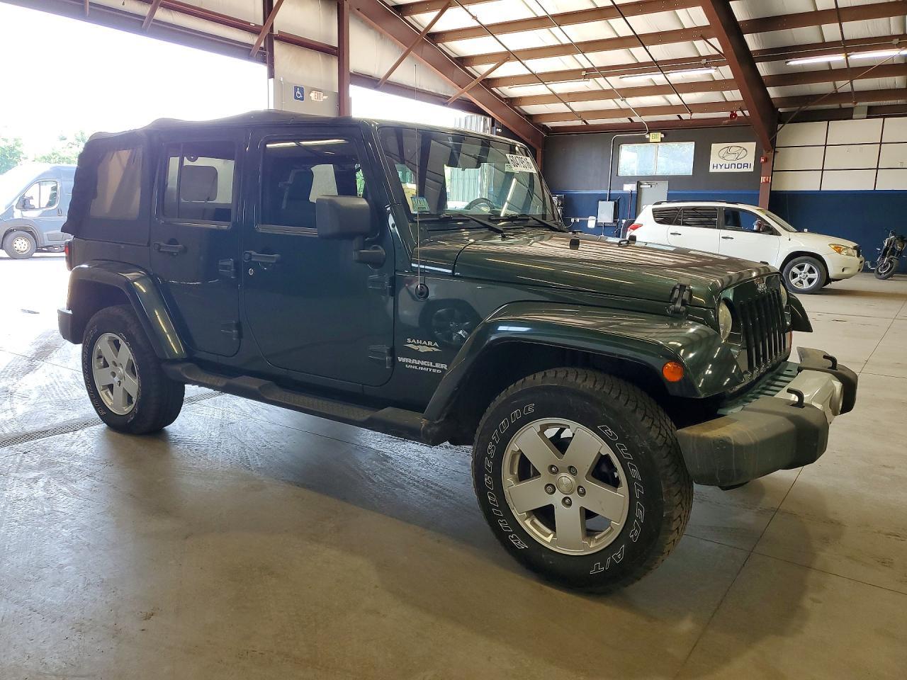 2010 JEEP WRANGLER — фото 4