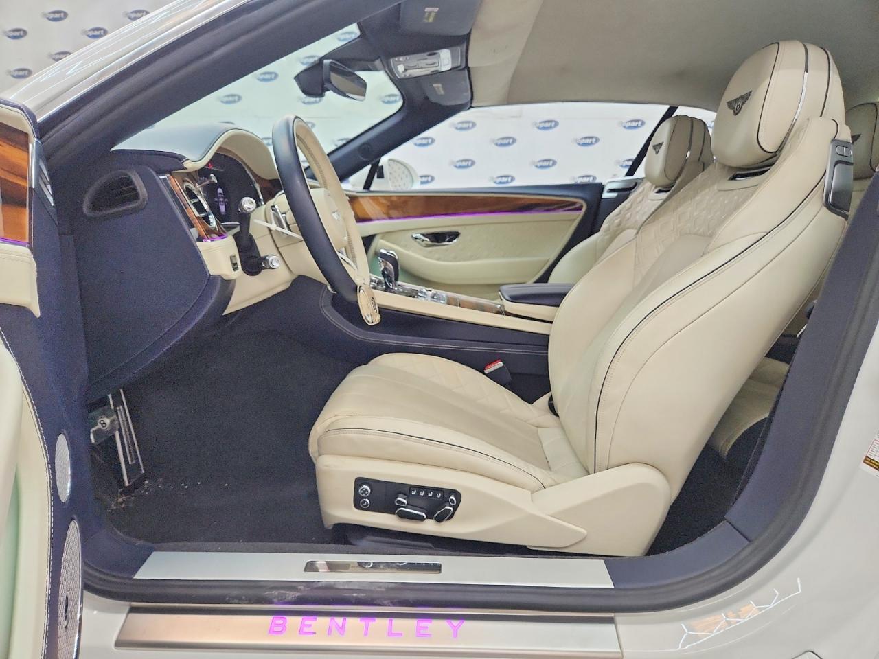 2022 BENTLEY CONTINENTAL — фото 7