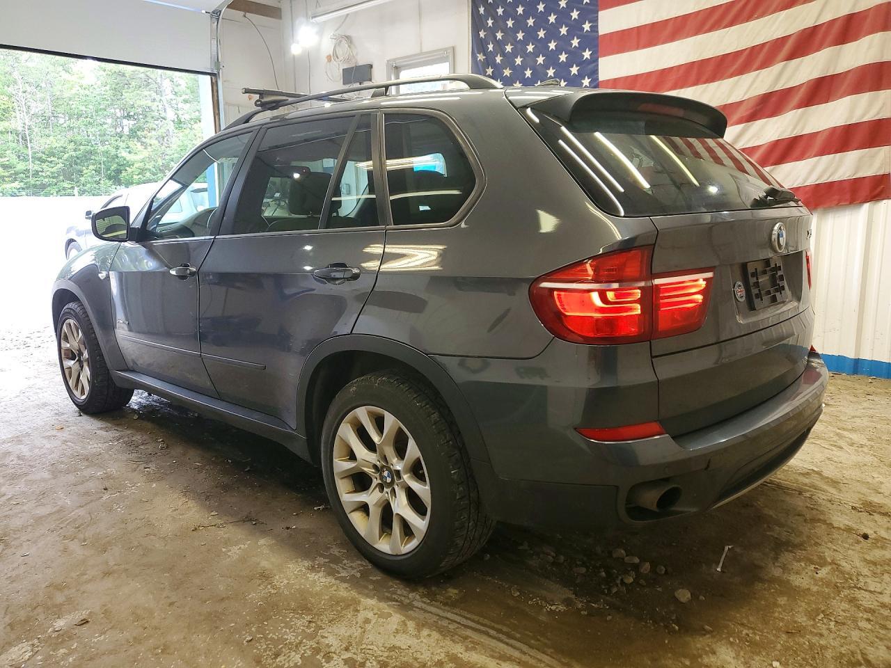 2011 BMW X5 — фото 2