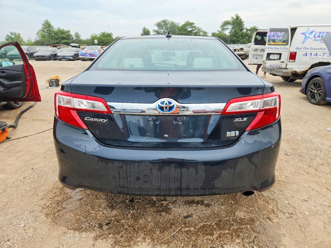 2014 TOYOTA CAMRY HYBRID — фото 6