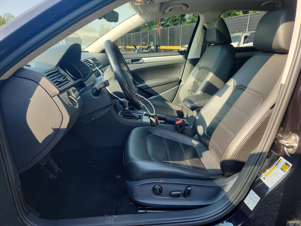 2019 VOLKSWAGEN PASSAT — фото 7