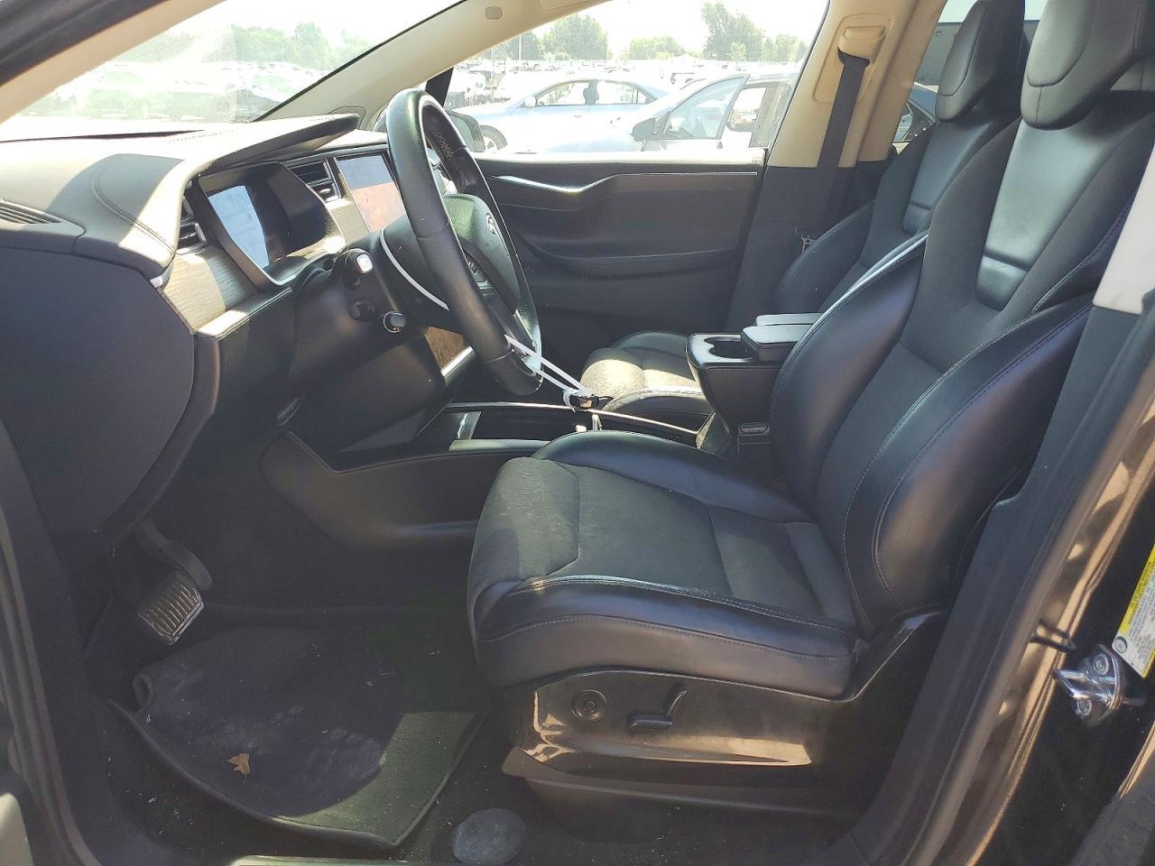 2016 TESLA MODEL X — фото 7