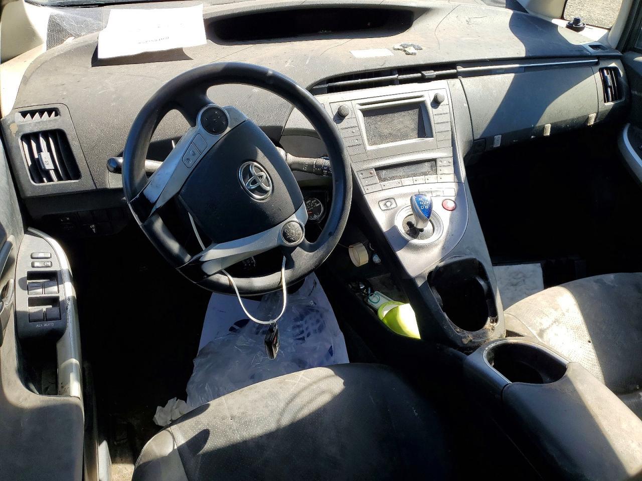 2015 TOYOTA PRIUS — фото 8